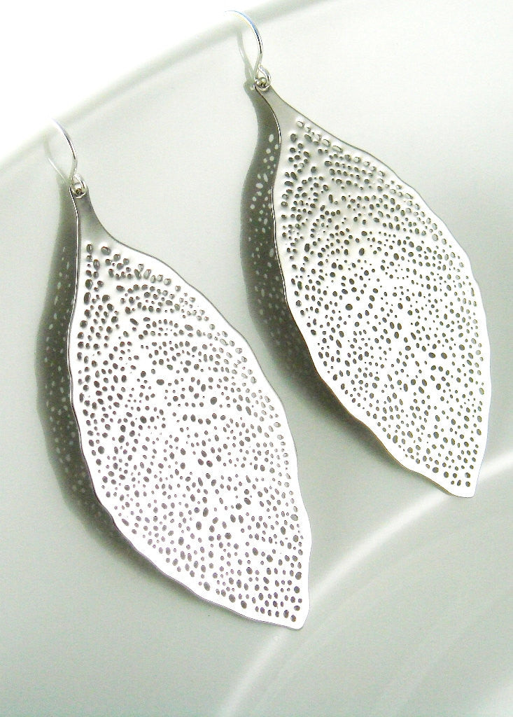 Modern Leaf Earring