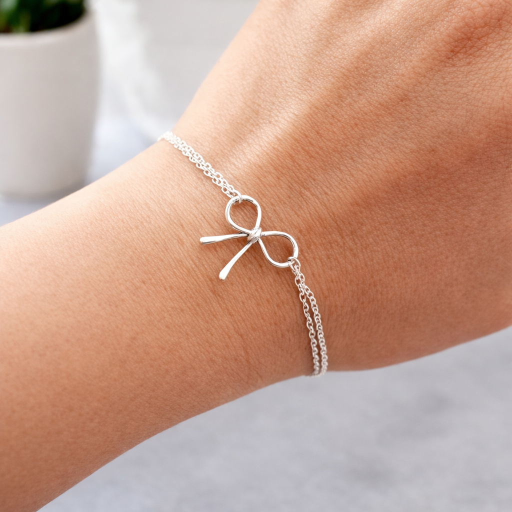 Small Bow Bracelet