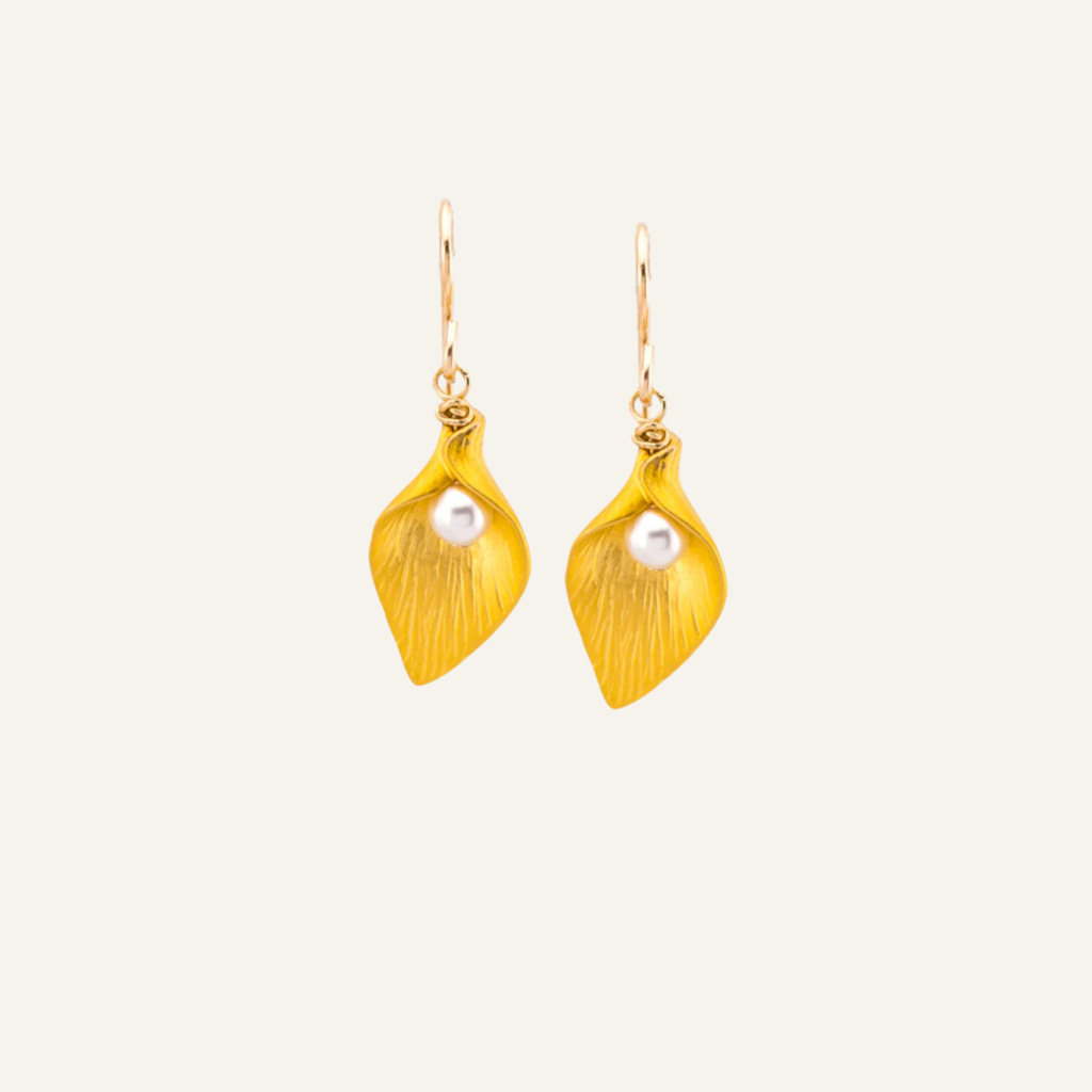 Cute Calla Lily Earrings
