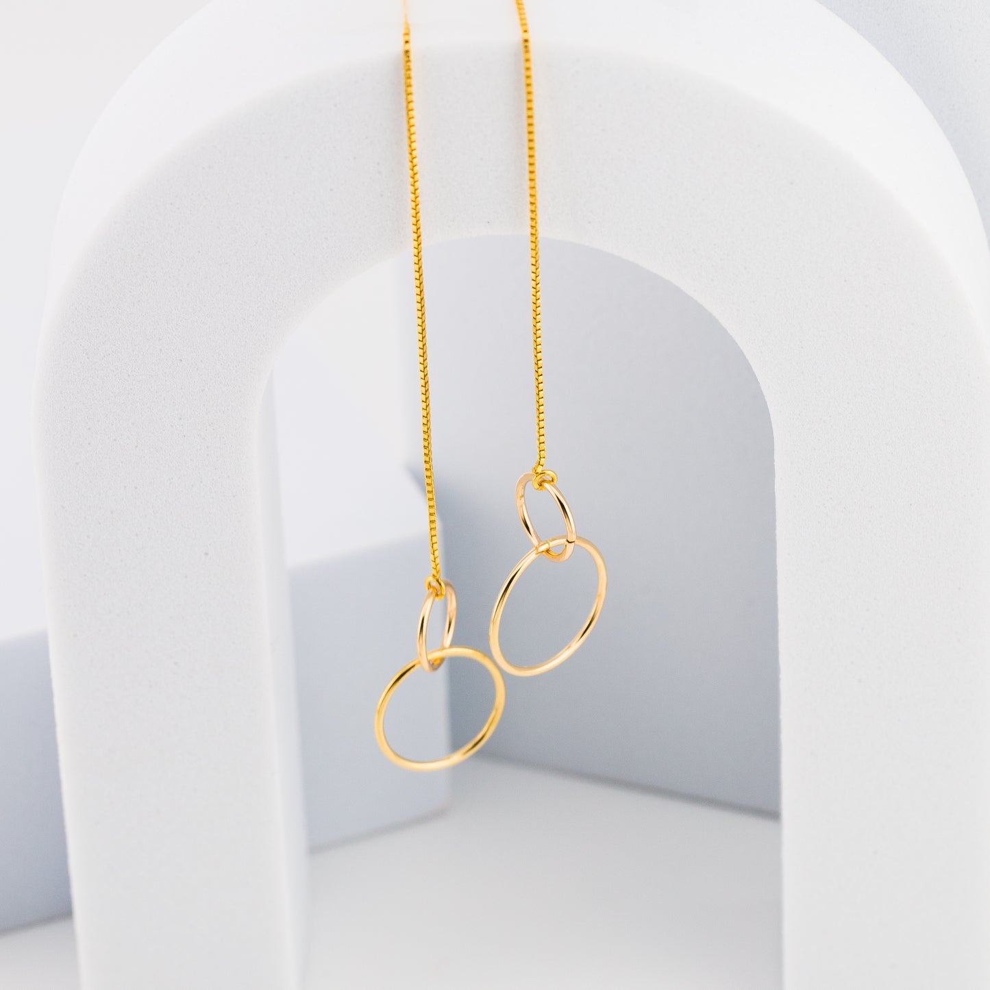 Interlocking Circle Threader Earrings