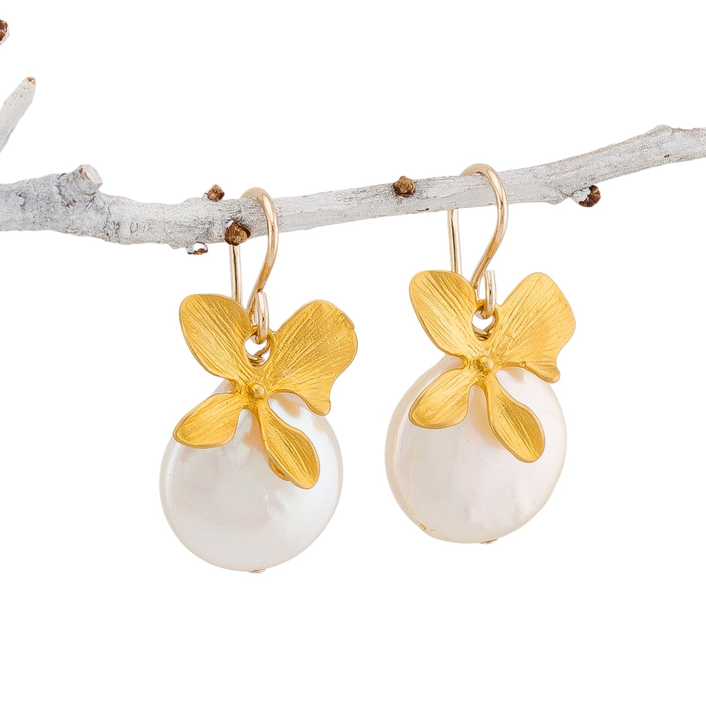 Dangle Four petals Orchid and Coin Pearl Earrings