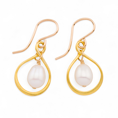 Dangle Teardrop Pearl on Infinity Earrings