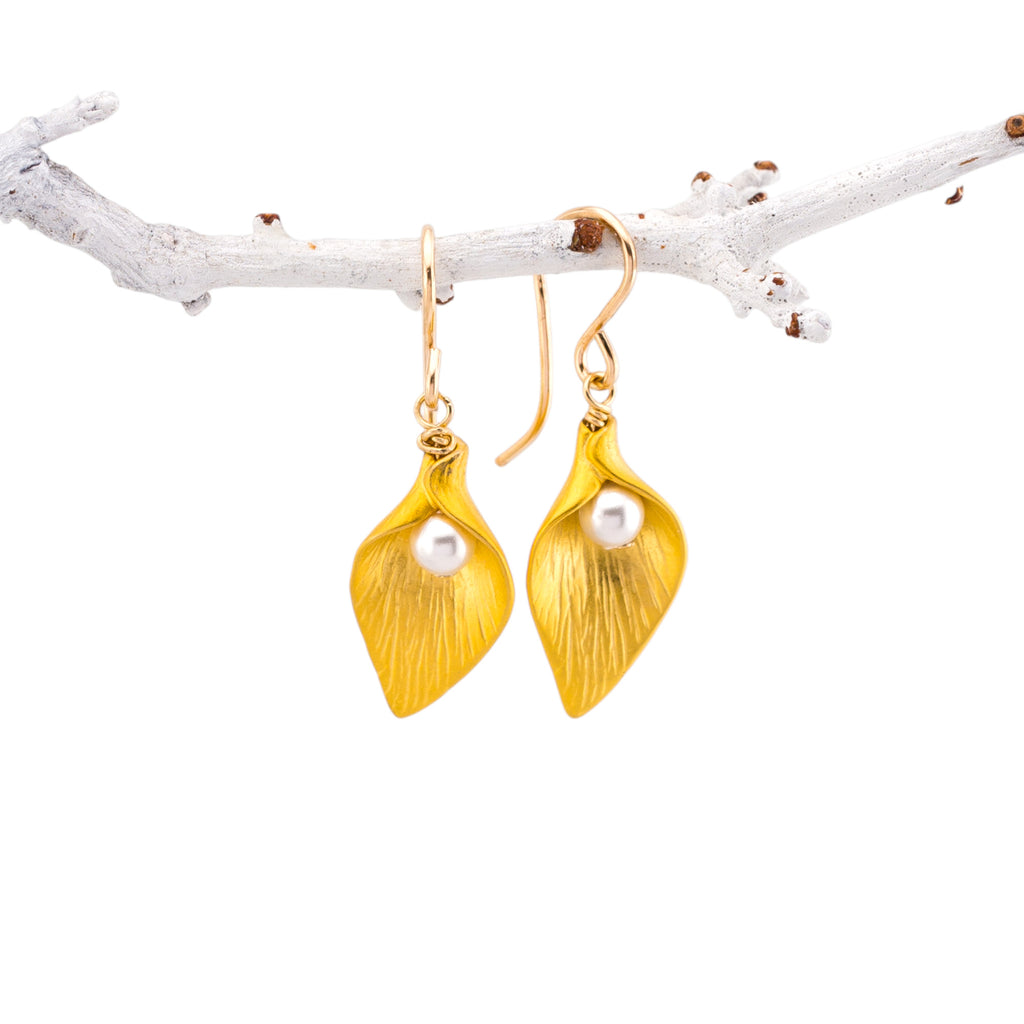 Cute Calla Lily Earrings