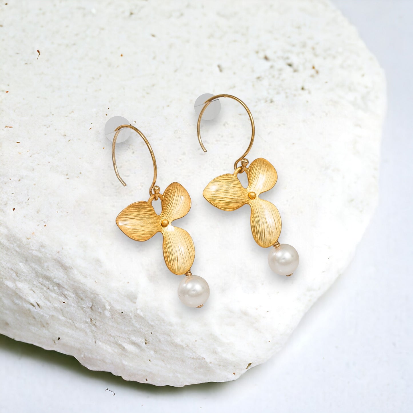 Orchid Pearl Earrings