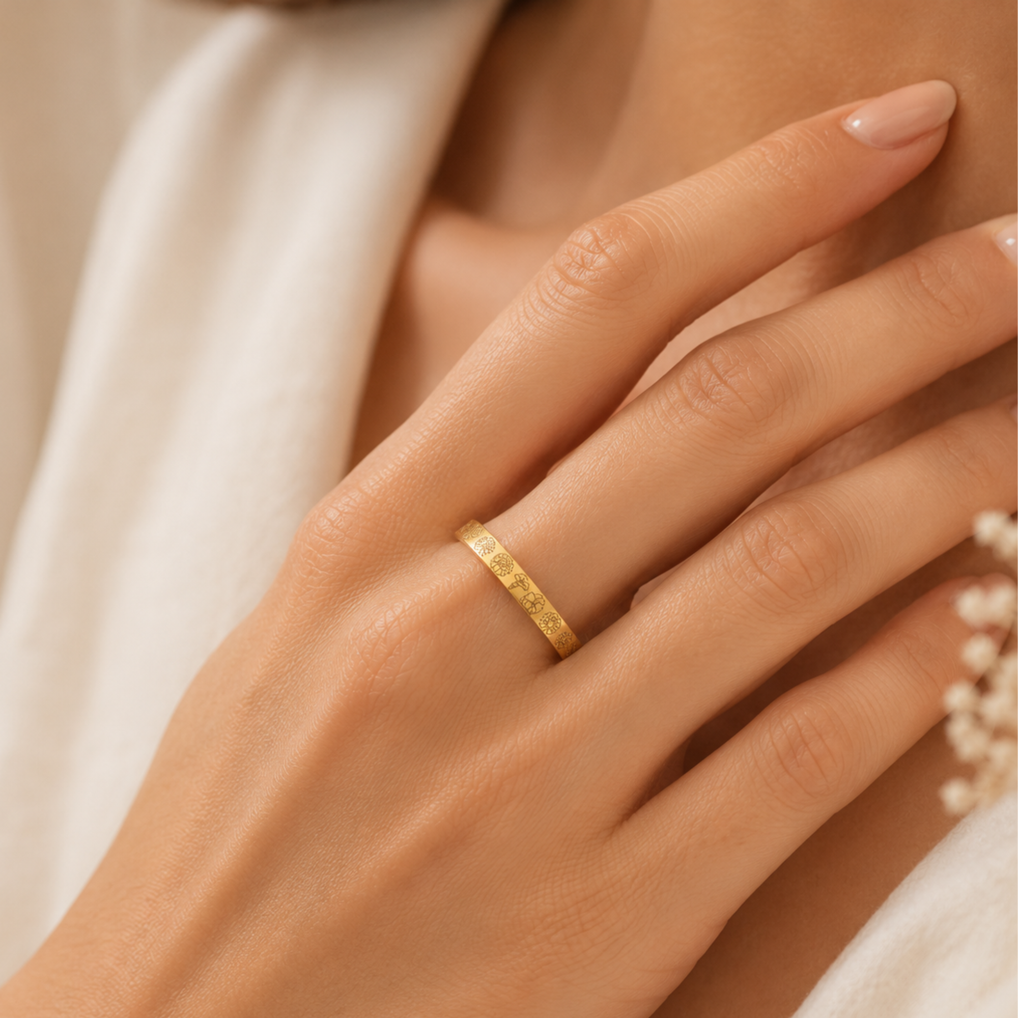 Personalized Birthflower Ring, Engraved Birth Flowers Band Ring Gold or Silver or Rose Gold, Stacking Floral Ring
