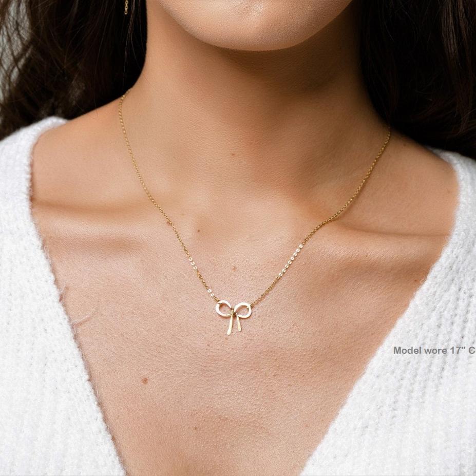 Bow Necklace