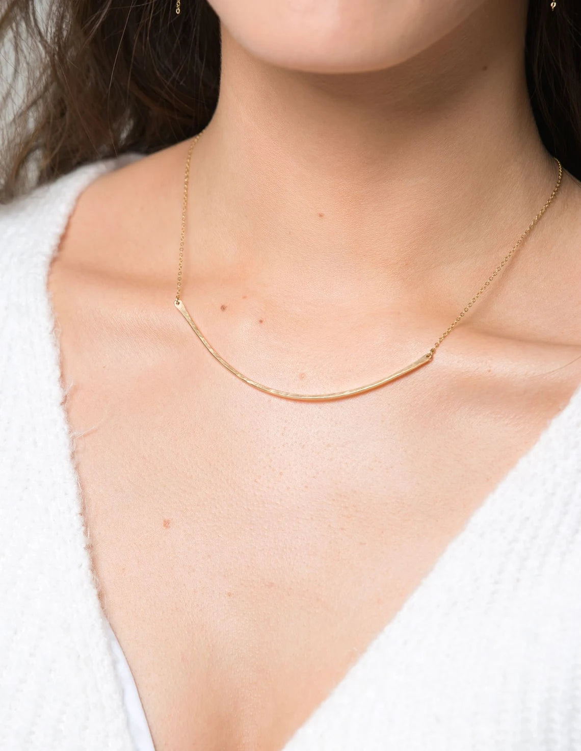 Handmade Trendy Hammered Skinny Curved Bar Necklace
