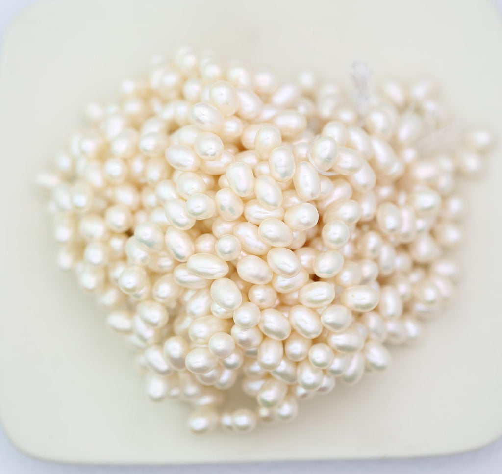 Teardrop Pearl Necklace, Small Pearl Floating Necklace